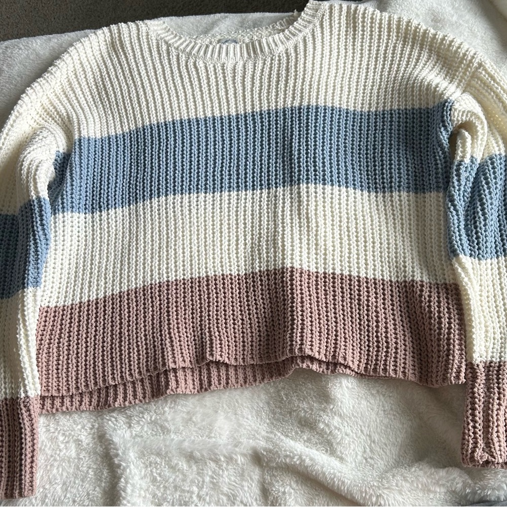 Blue Rain Cream and Blue Crew Neck Sweater